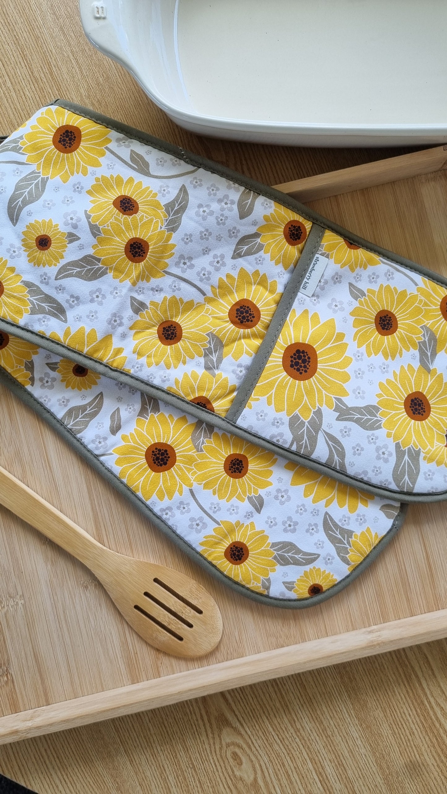 Sunflower Double Oven Glove